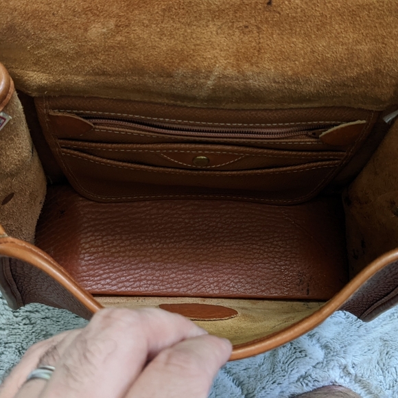 Dooney & Bourke Vintage Leather Purse Crossbody Brass Buckle Pebbled All Weather - Picture 4 of 10